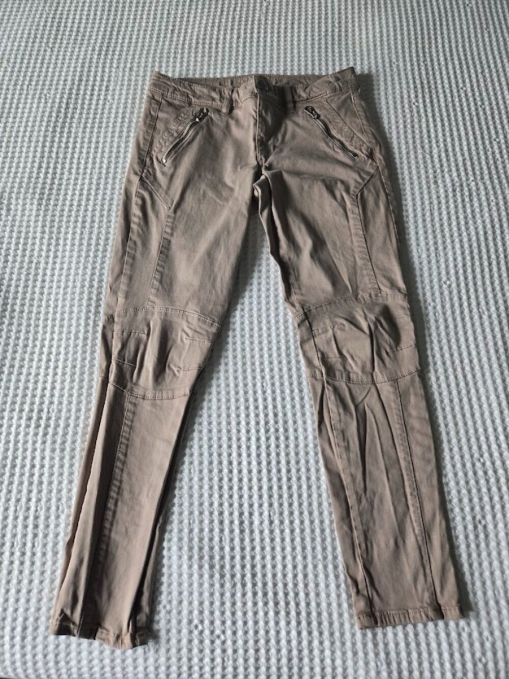 Aeropostale Taupe Moto Cargo Skinny Pants Size 6